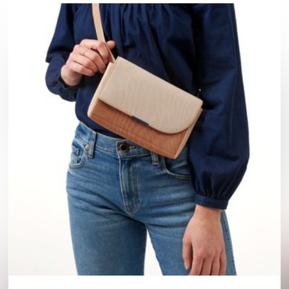 NWOT Rothys belt bag versatile and cute!
